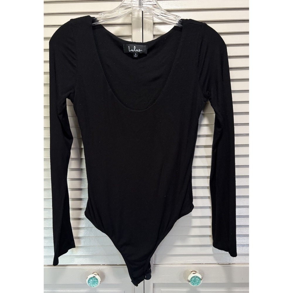 Lulus Bodysuit Long Sleeve Scoop Thong Back Size Small Snap Crotch Soft